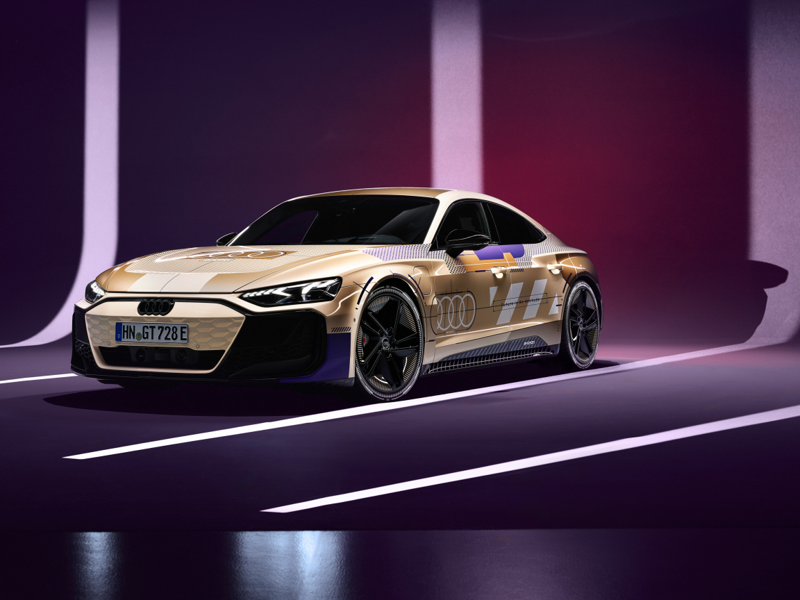 Быстрый автомобиль Audi RS E-Tron GT Prototype