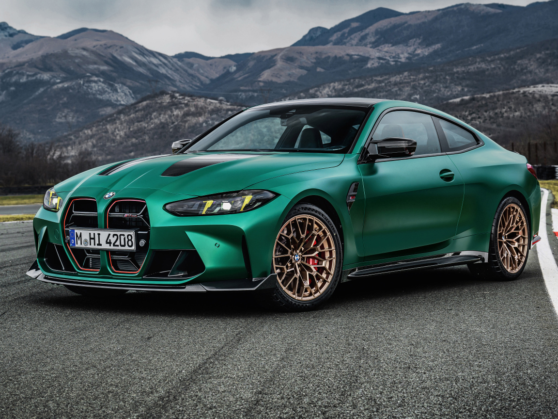 Автомобиль BMW M4 CS 2024 года в горах