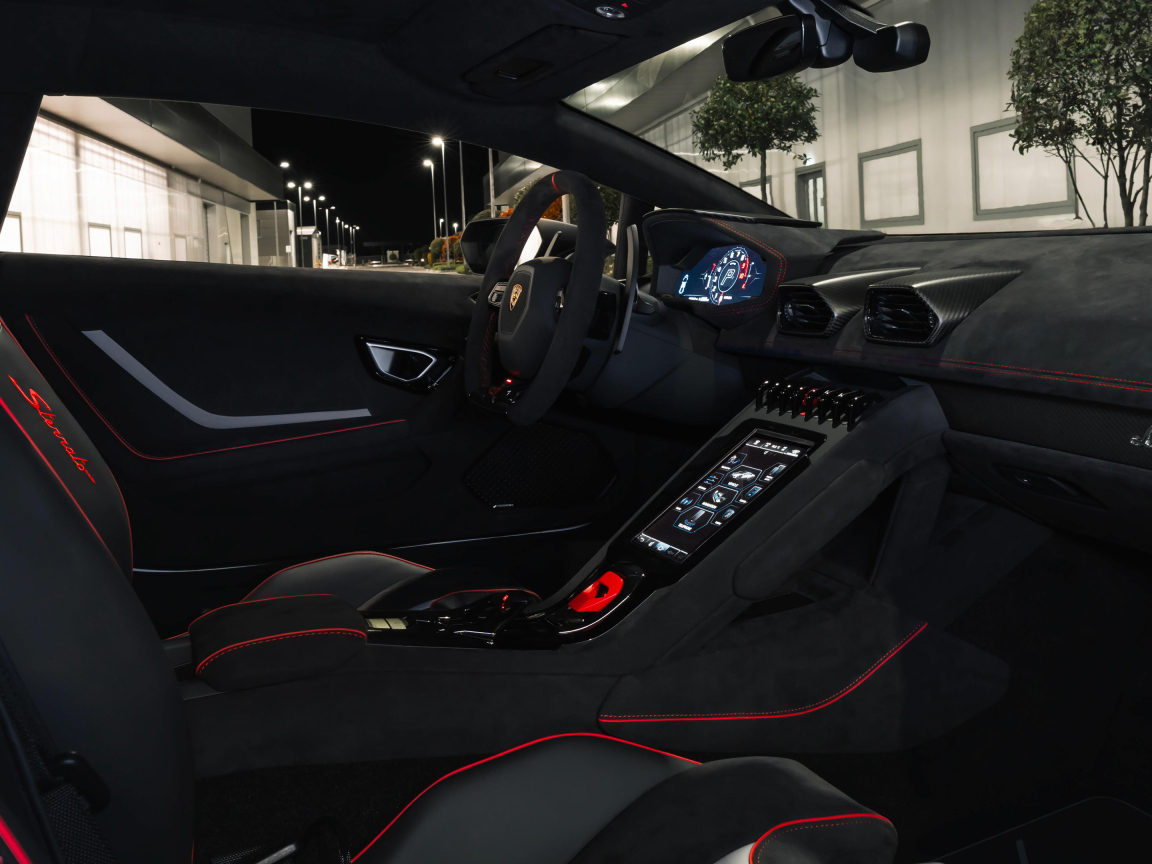 Салон автомобиля Lamborghini Huracán Sterrato All-Terrain Ad Personam 2024 года