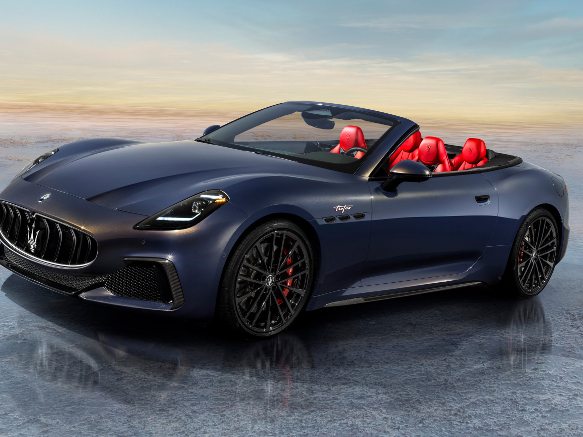 Дорогой автомобиль Maserati GranCabrio Trofeo 2024 года