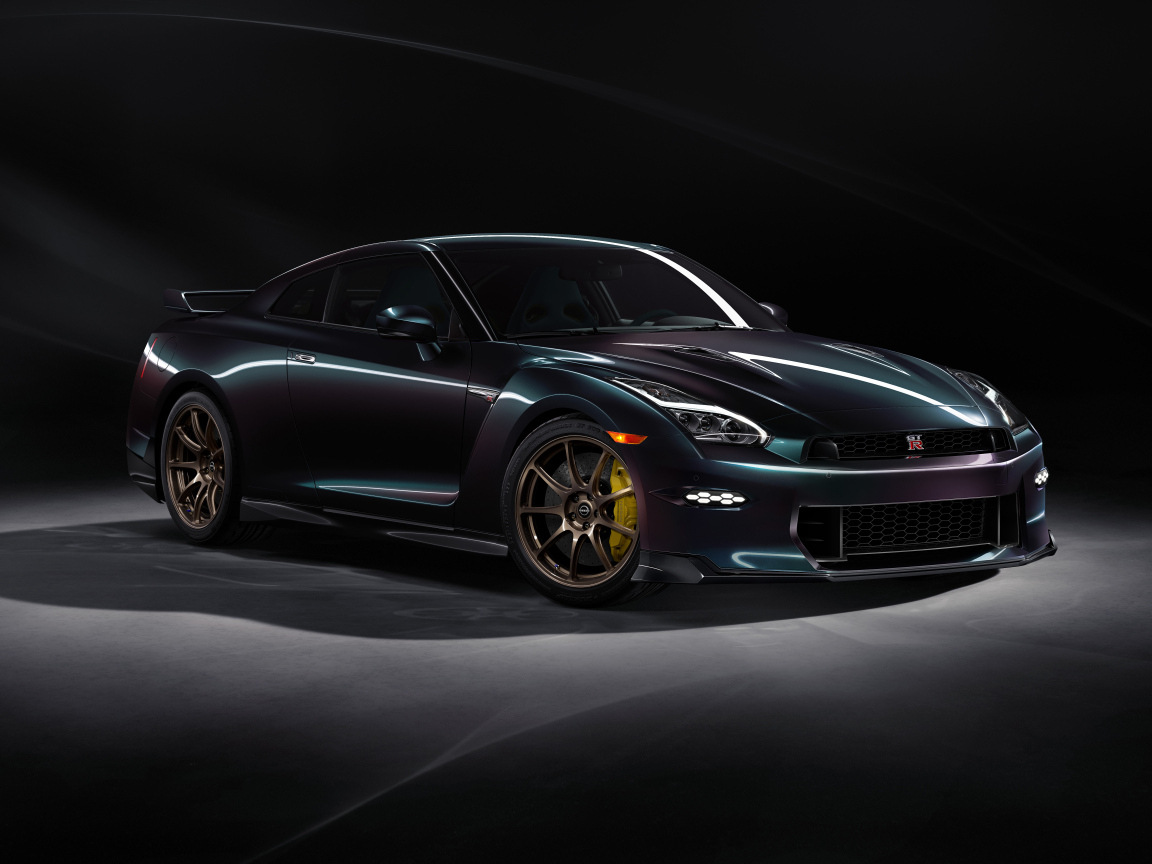 Автомобиль Nissan GT-R T-Spec Takumi Edition 2024 года