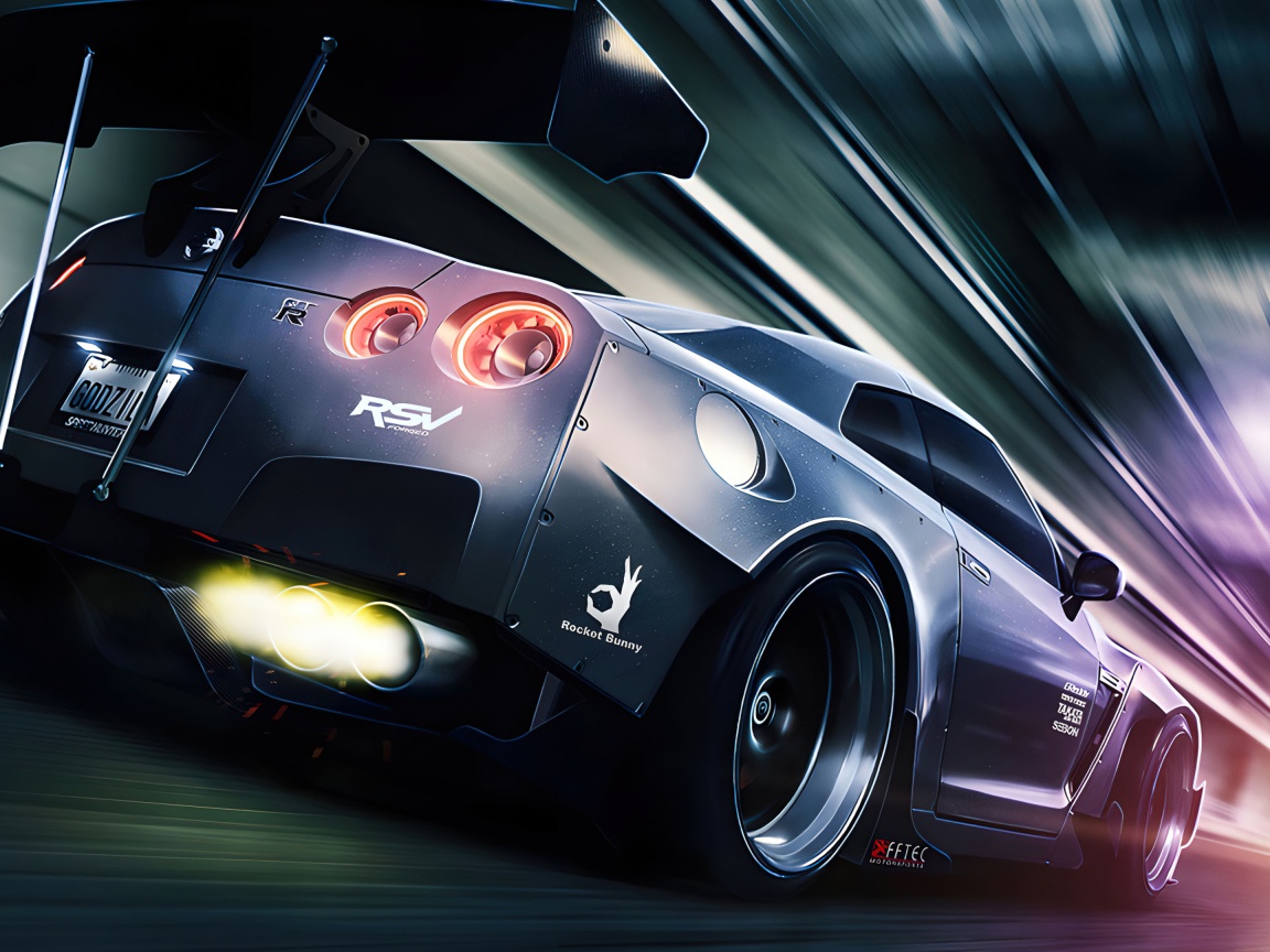 Вид сзади на автомобиль Nissan GTR R35