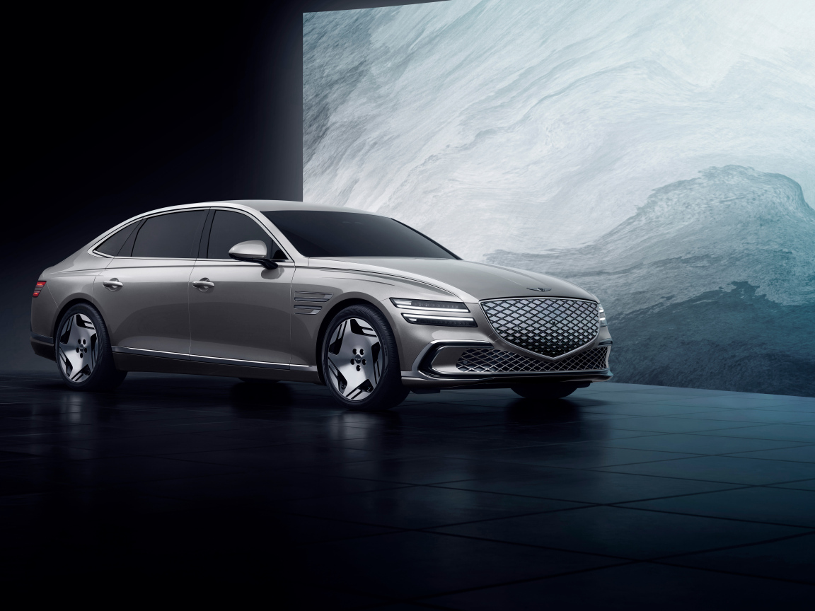 Серый автомобиль Genesis Electrified G80 2024 года