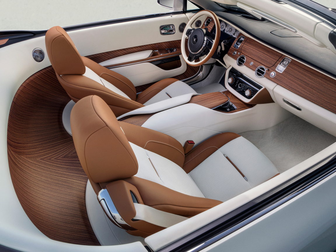 Салон автомобиля Rolls-Royce Arcadia Droptail