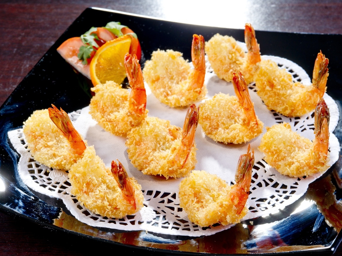 Жареные креветки в кляре
