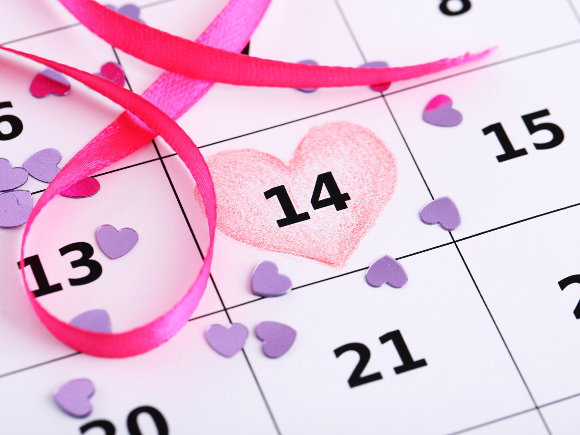 Календарь и ленточка на День Святого Валентина