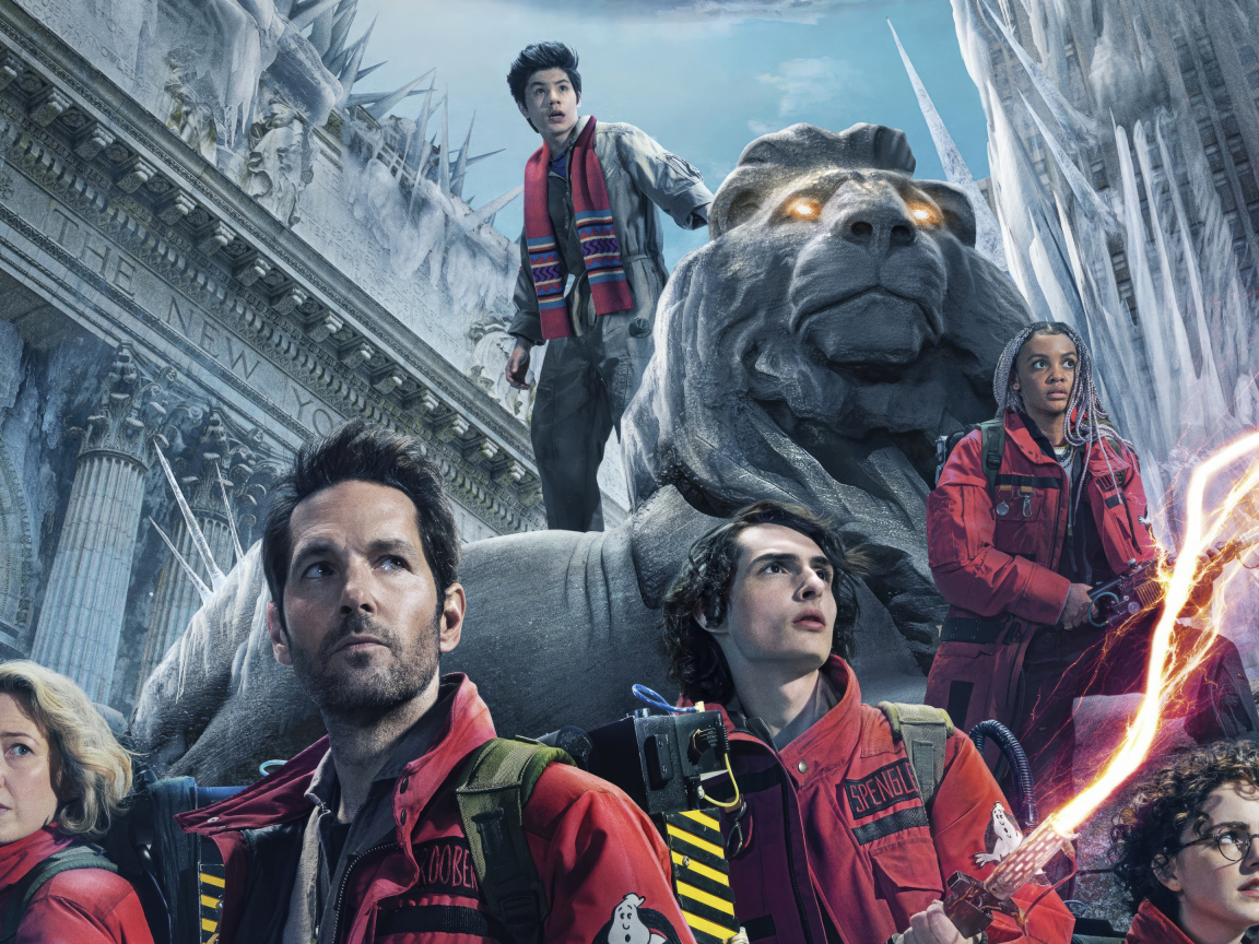 Главные герои фильма Охотники за привидениями: Леденящий ужас, крупным планом