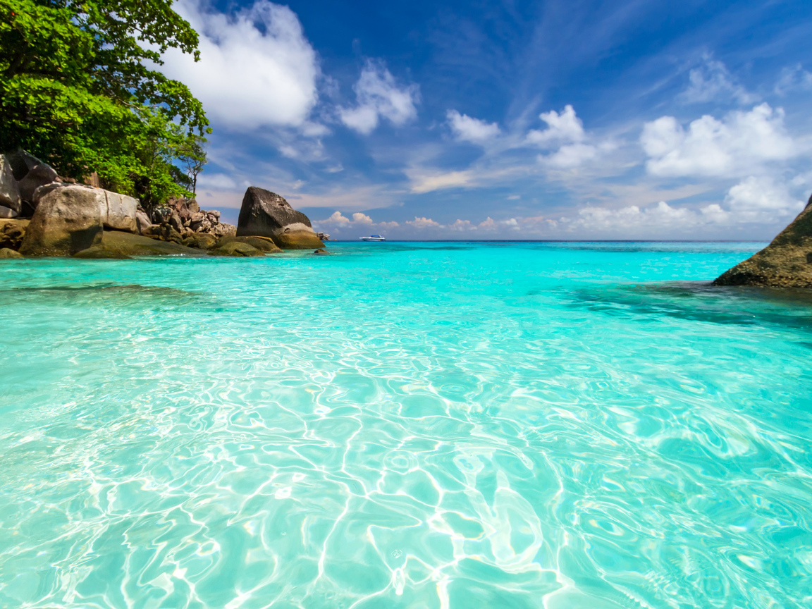 Голубая вода океана в тропиках, Таиланд