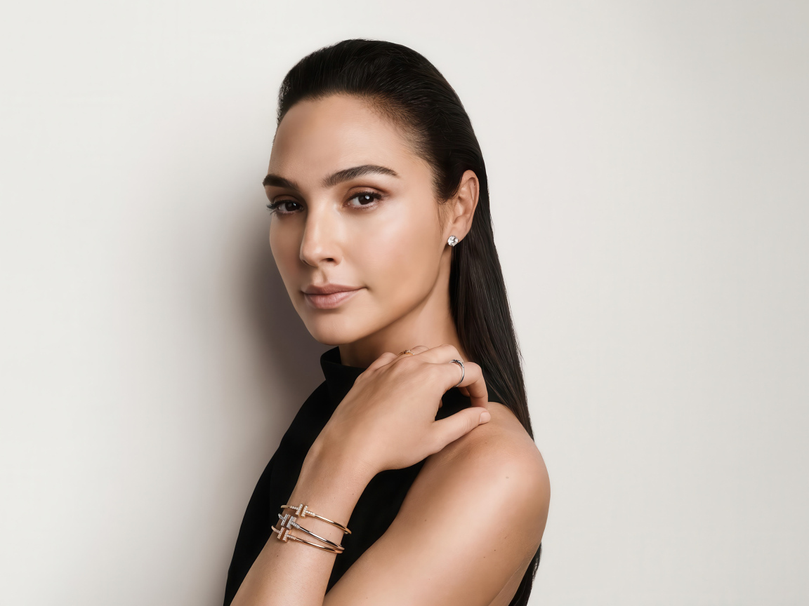 Красивые карие глаза у актрисы Галь Гадот