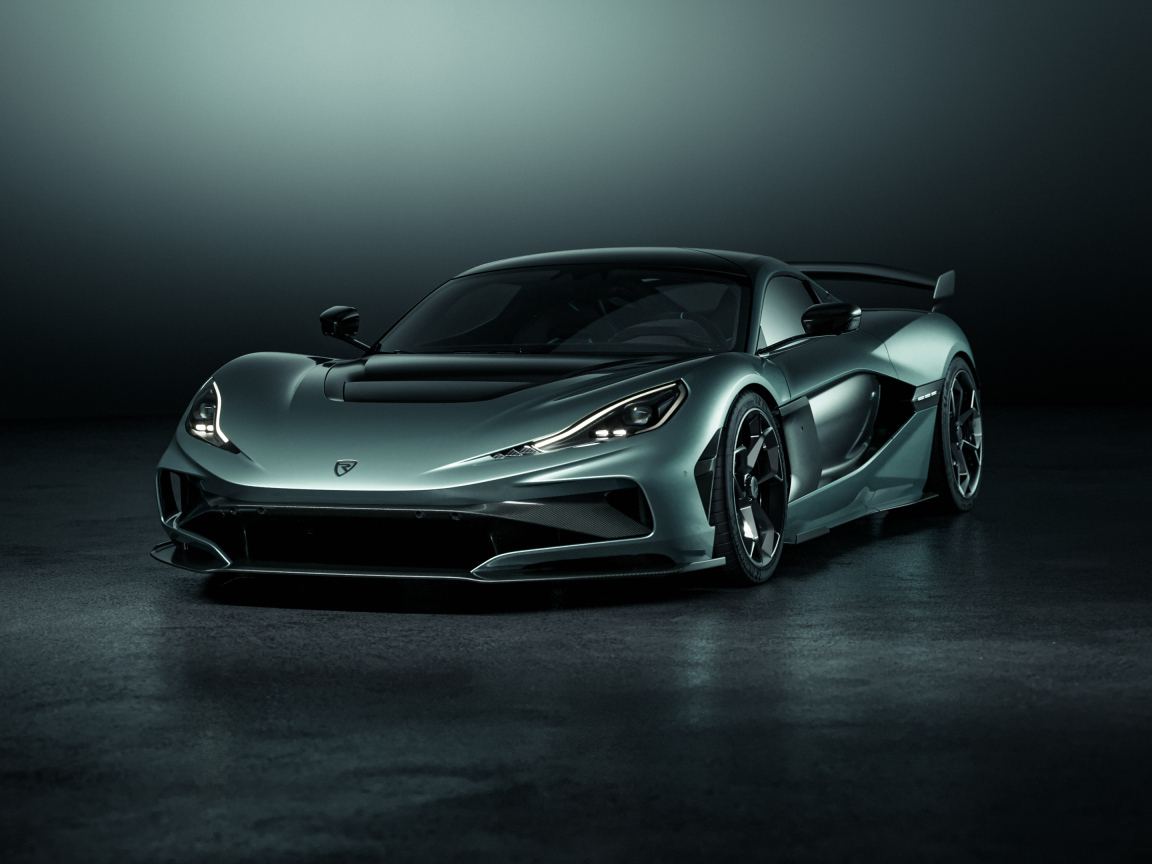 Автомобиль Rimac Nevera R 2024 года вид спереди