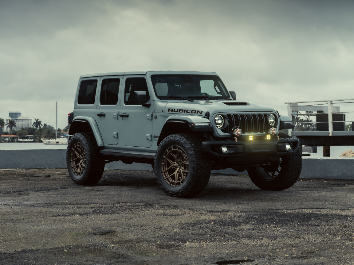 Большой джип Jeep Wrangler Rubicon 392