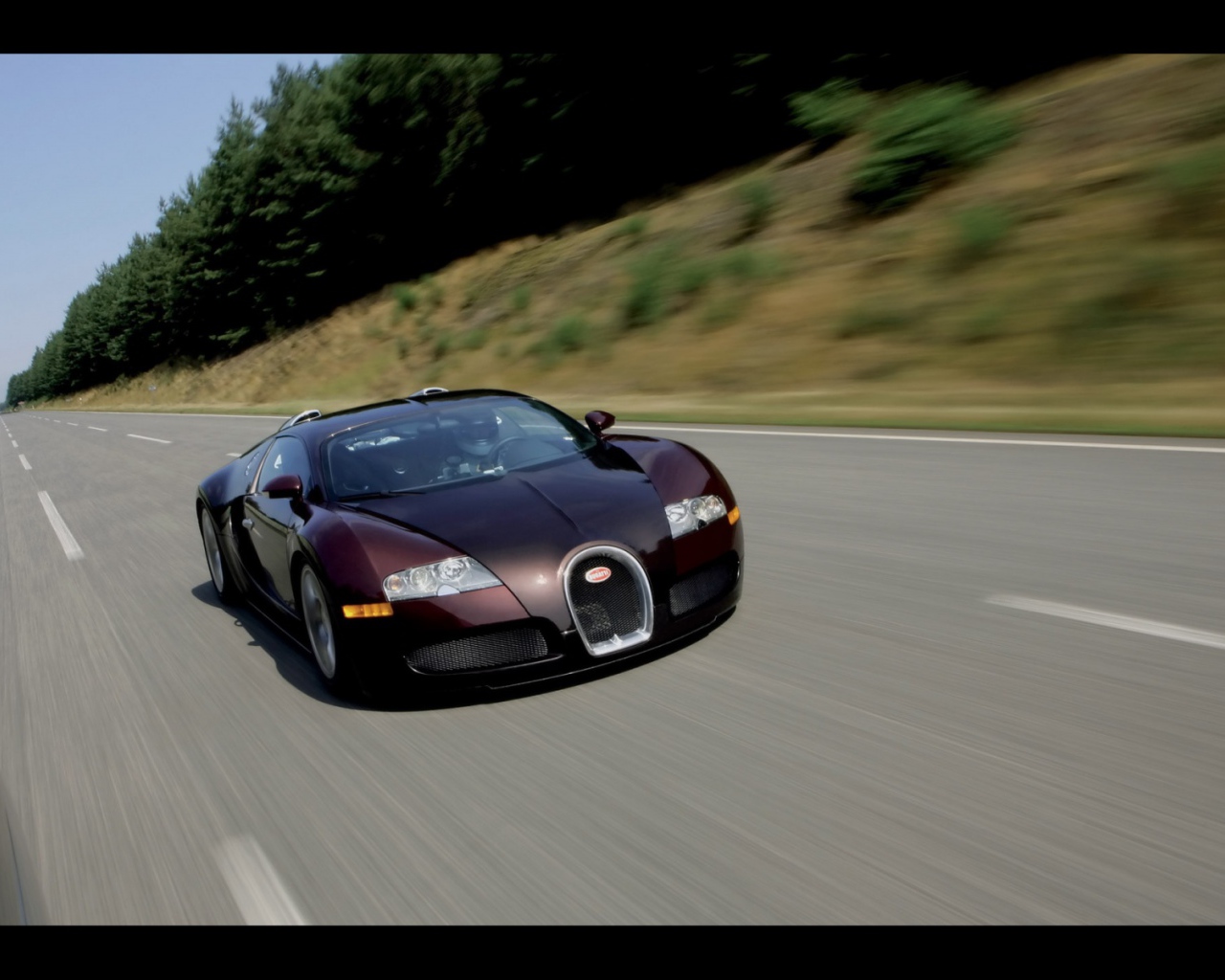 Мощный Bugatti Veyron