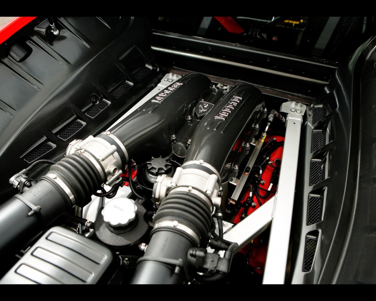 Двигатель спортивного Ferrari