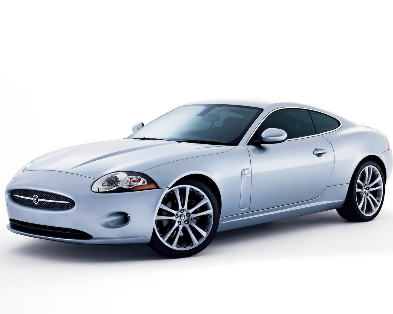 Супер мощный авто Jaguar