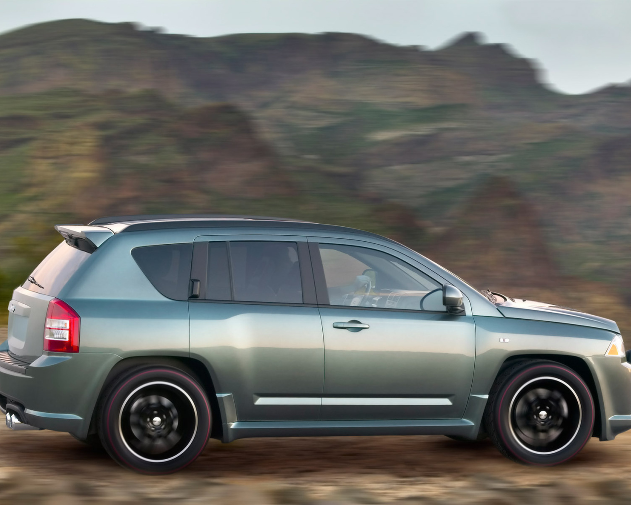 Compass 2005 года