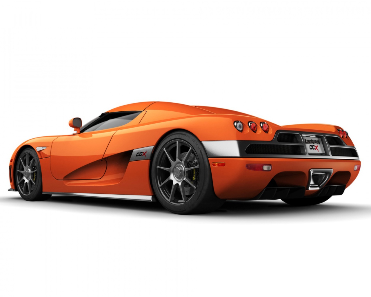 Оранжевый Koenigsegg