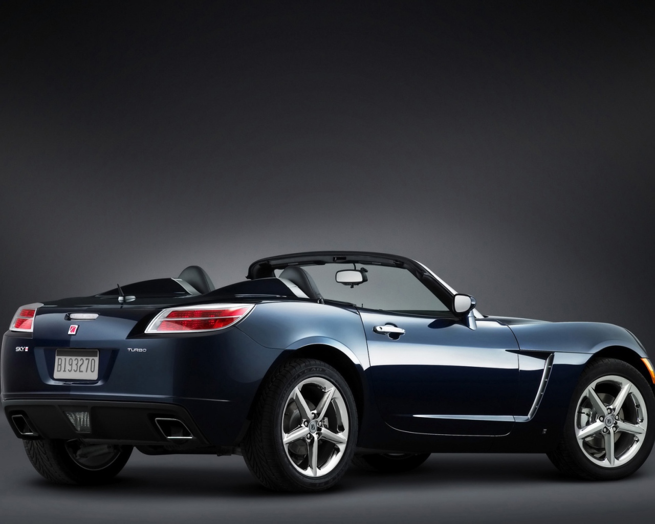 Черная сторона Сатурна