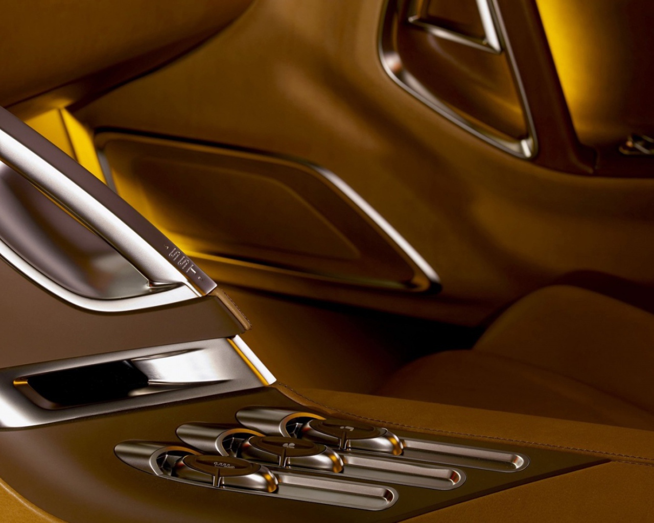 Внутри автомобиля