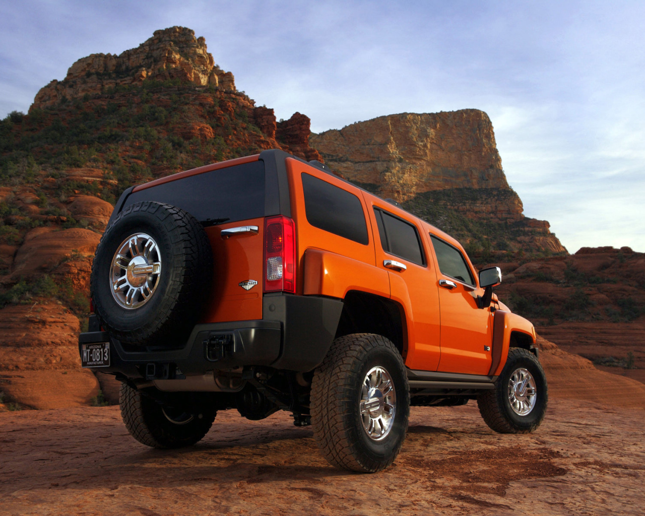 Крутой автомобиль Hummer