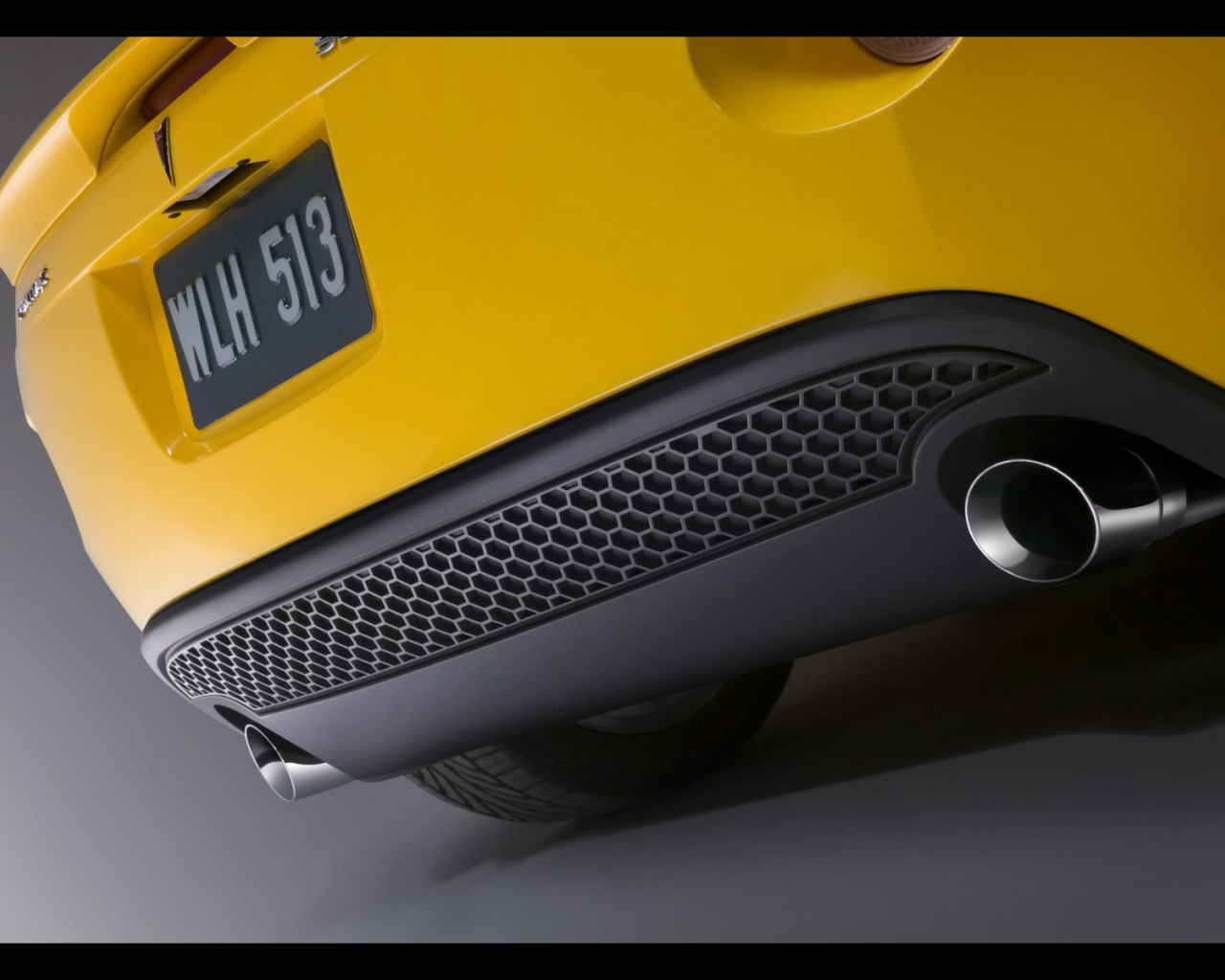 Pontiac Solstic вид снизу