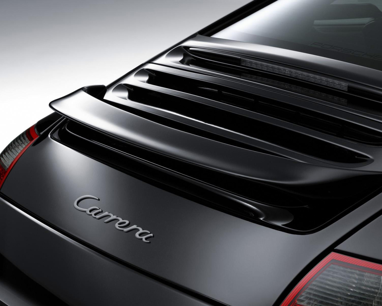 Логотип Carrera