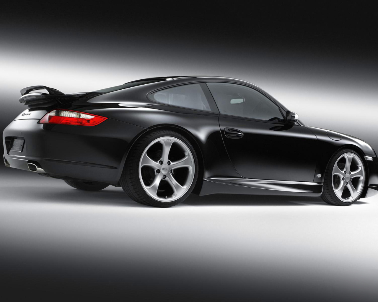 Porsche вид сбоку