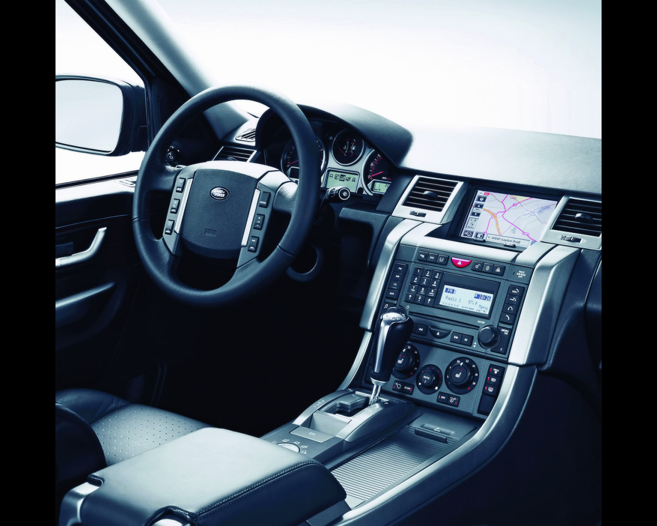 Салон Range Rover