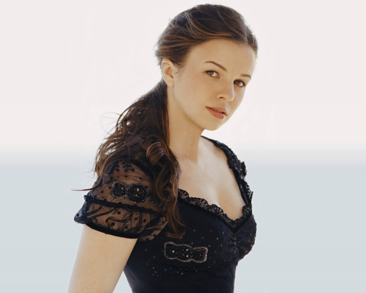 Эмбер Тамблин / Amber Tamblyn