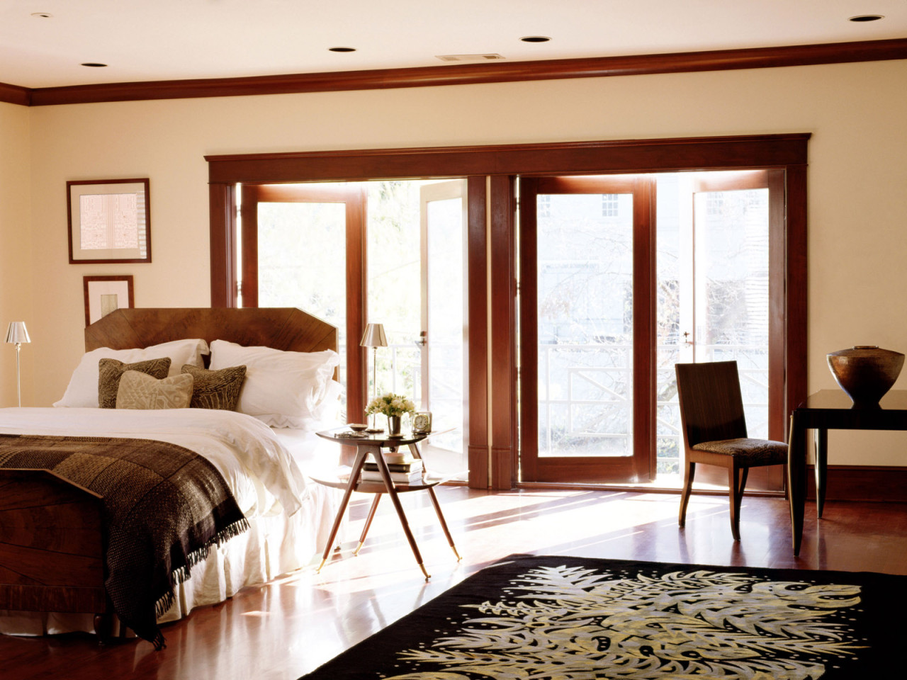 Спальня с выходом на террасу