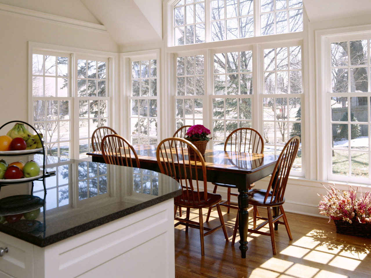 Интерьер светлой комнаты