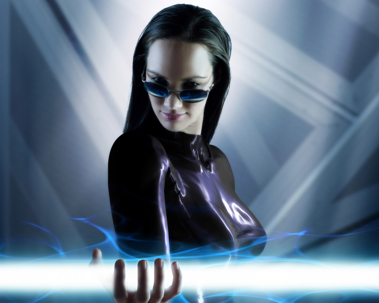 Девушка и лазер