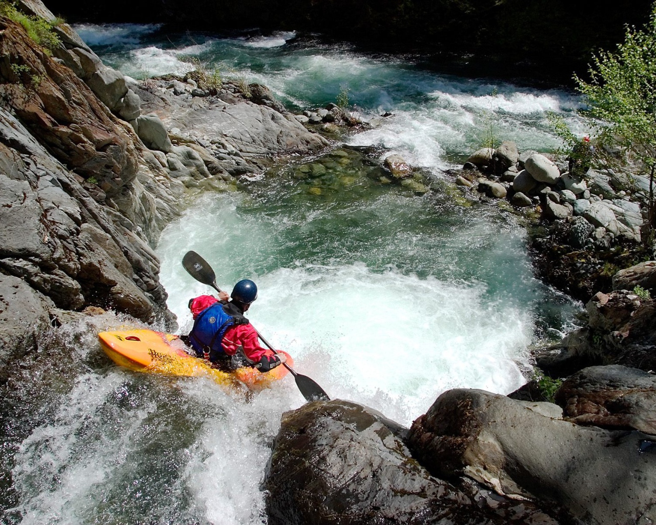 Экстримальный сплав по реке