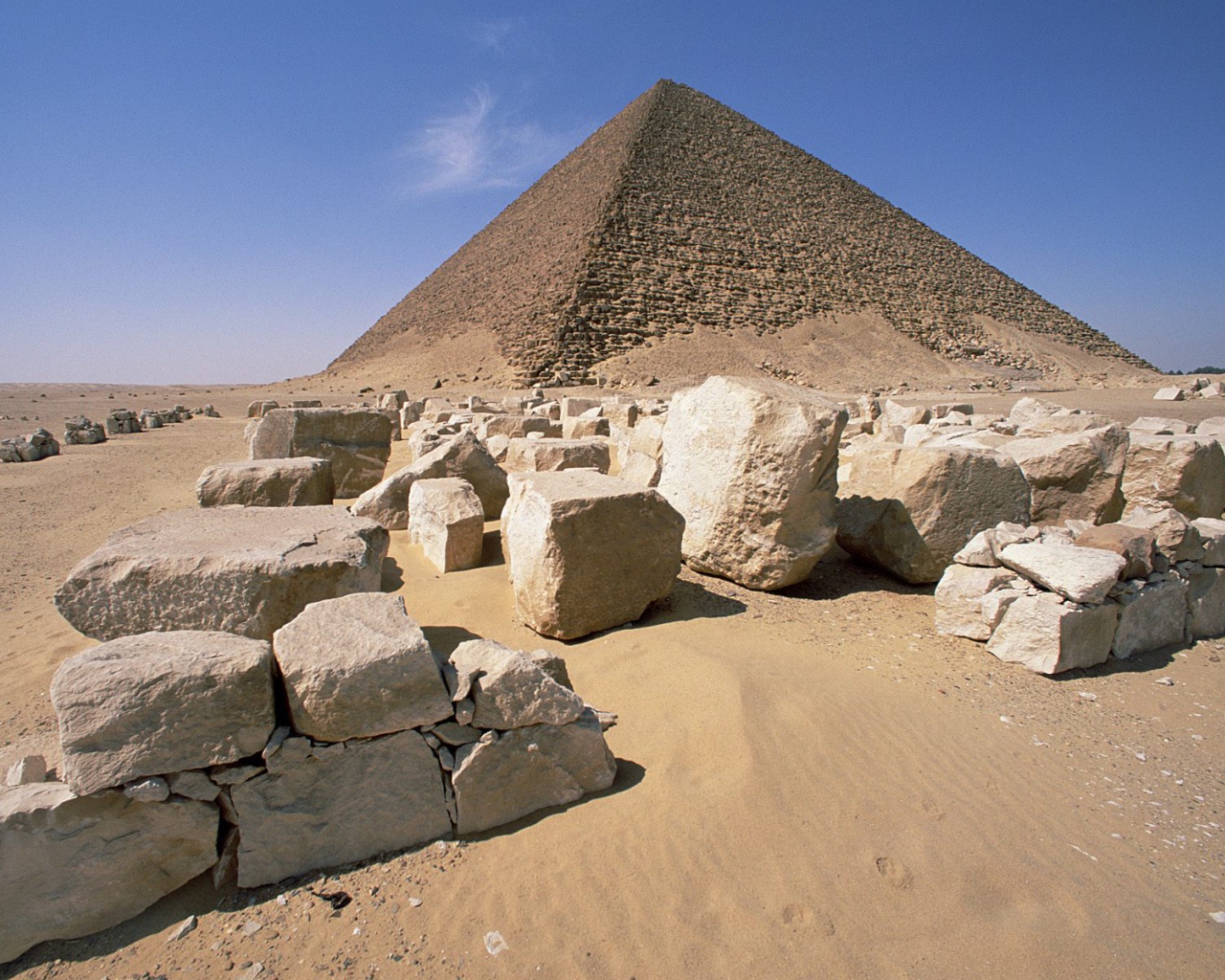 Белая пирамида, Дахшур, Египет