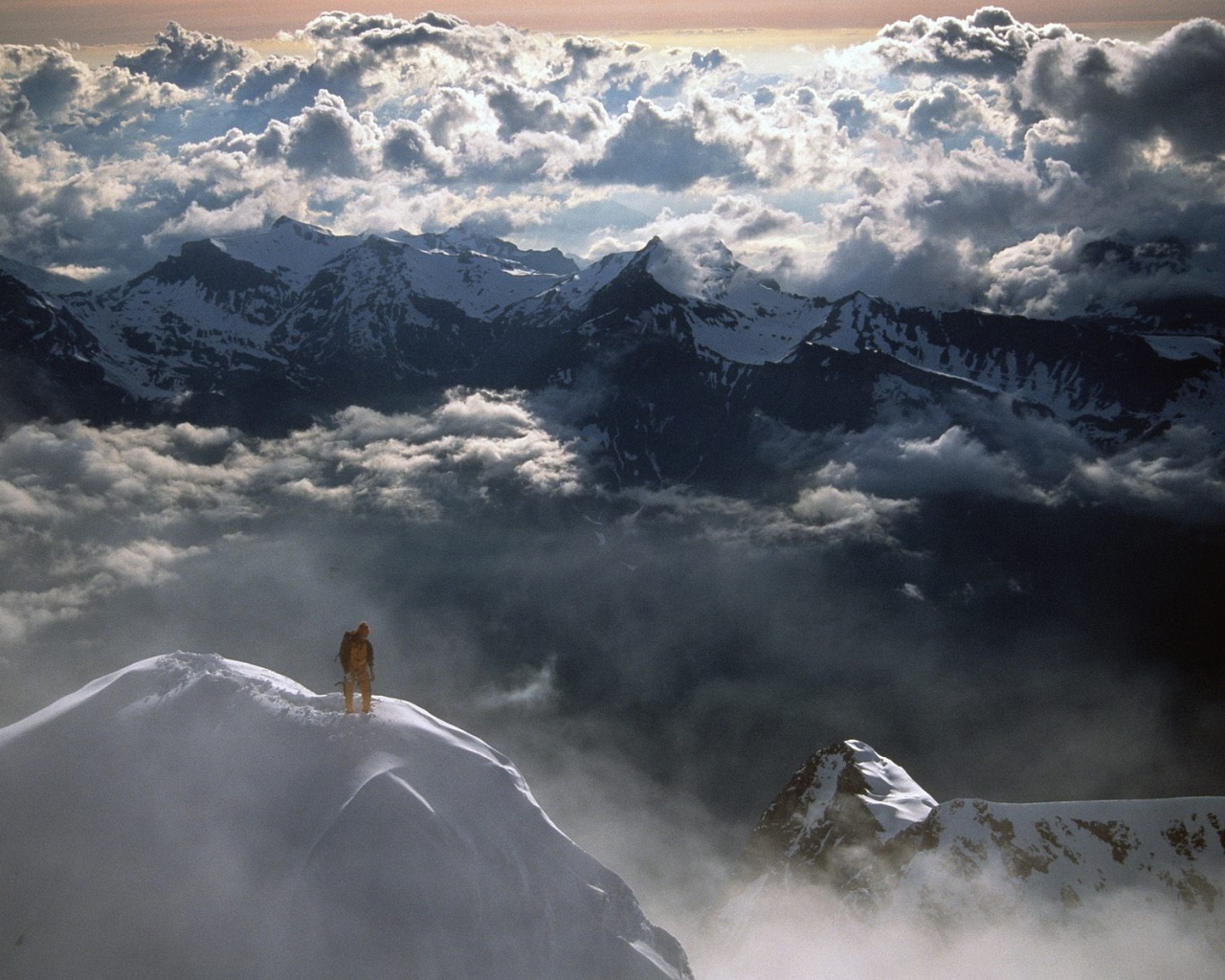 На Вершине Пика Eiger, Berner Альпы
