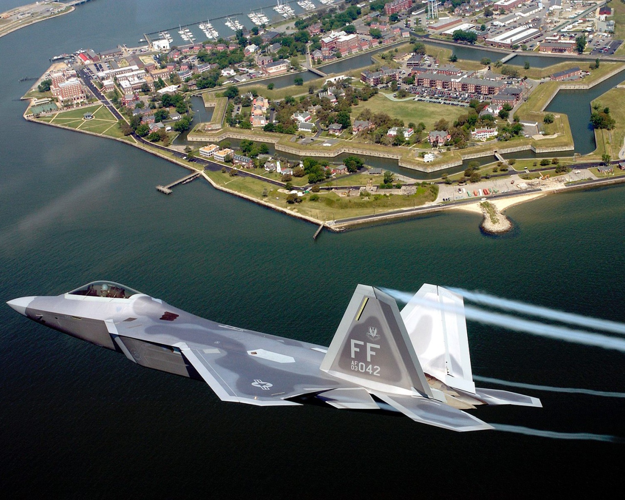 Хищник F-22 США