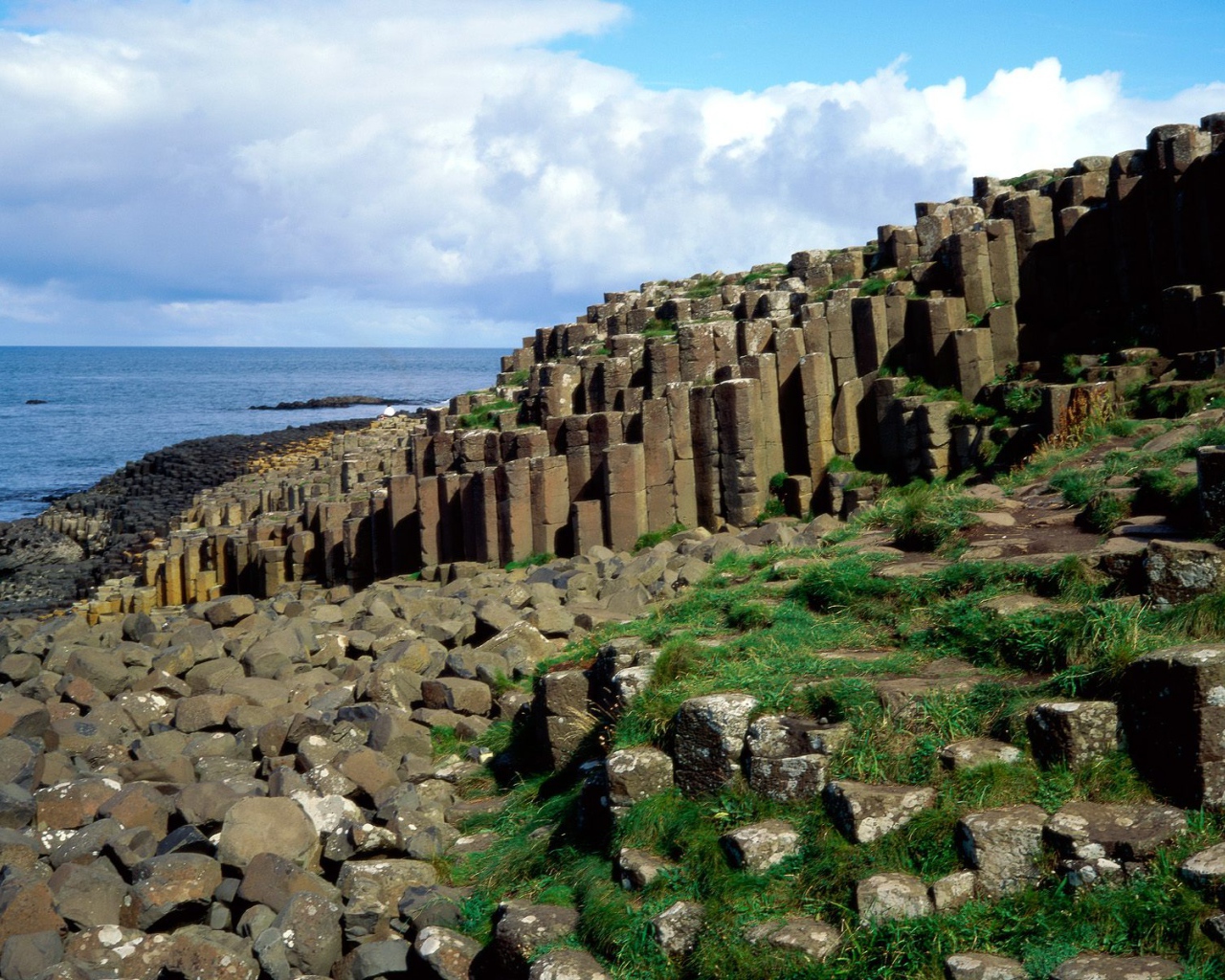 Гигантские плиты