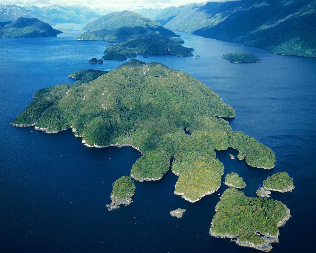 Зеленые острова