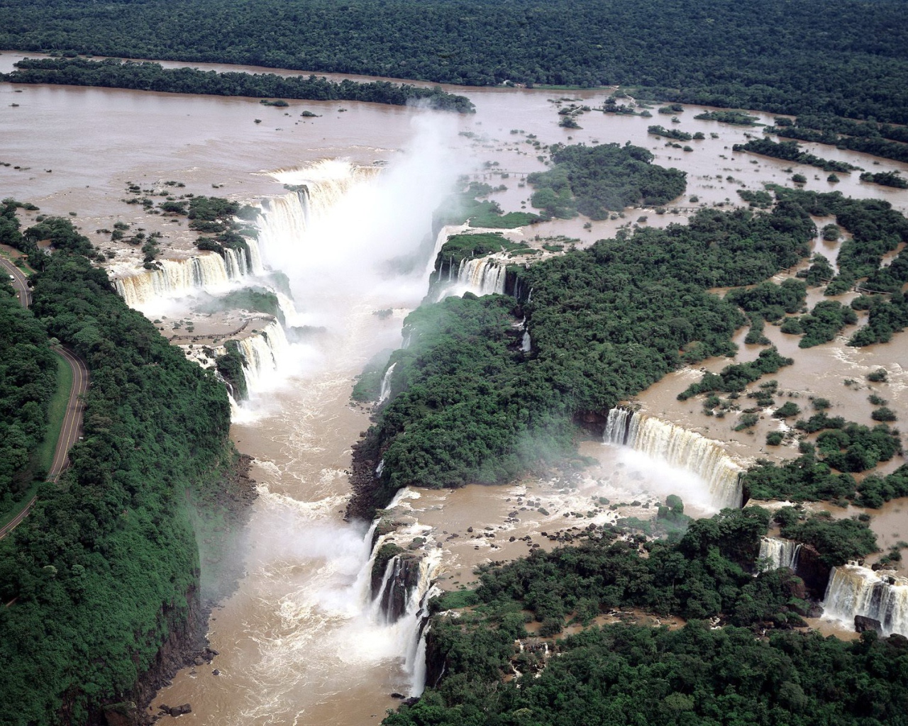 Водопад Игуасу Фолс