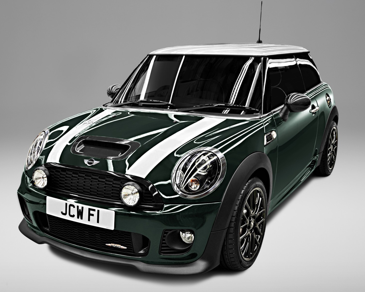 Зеленый мини