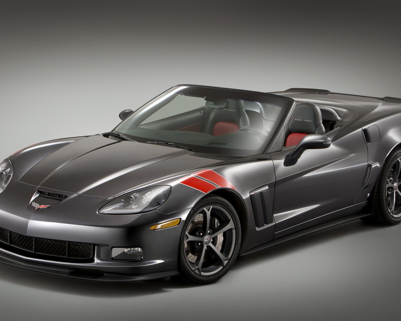 Спортивный кабриолет