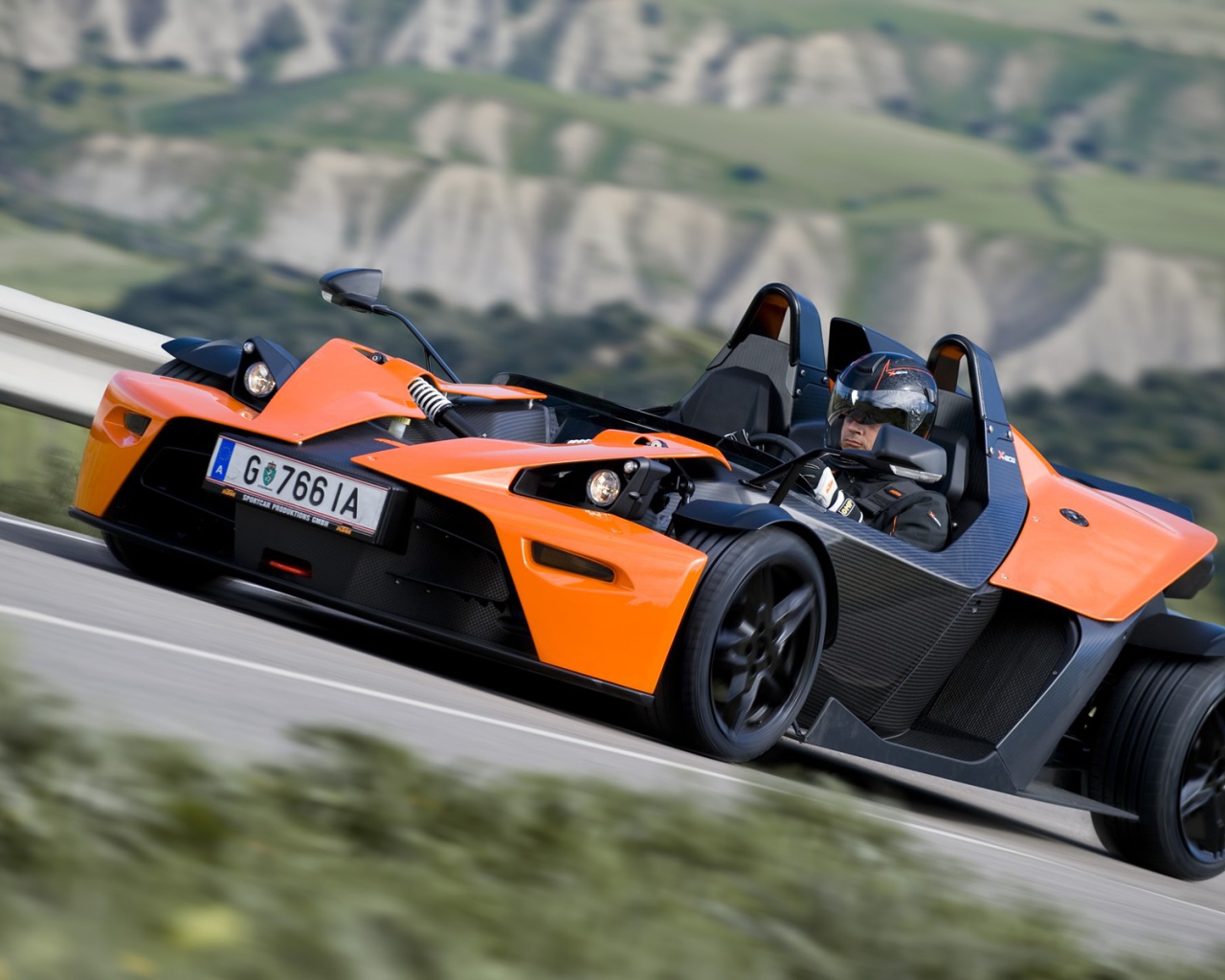 Спортивный болид