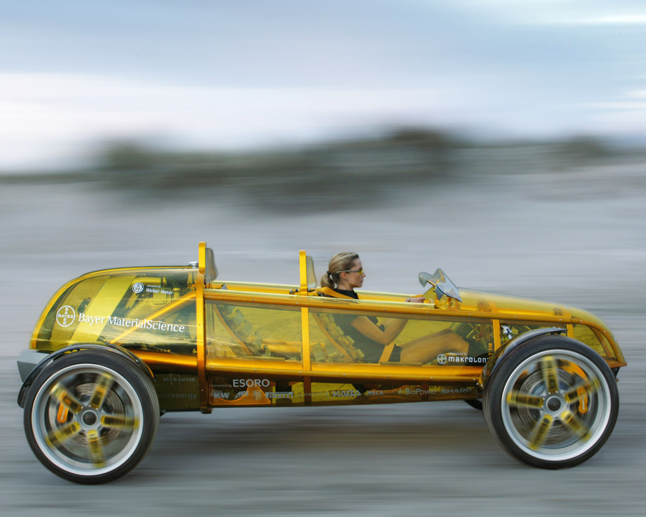 Девушка в прототипе