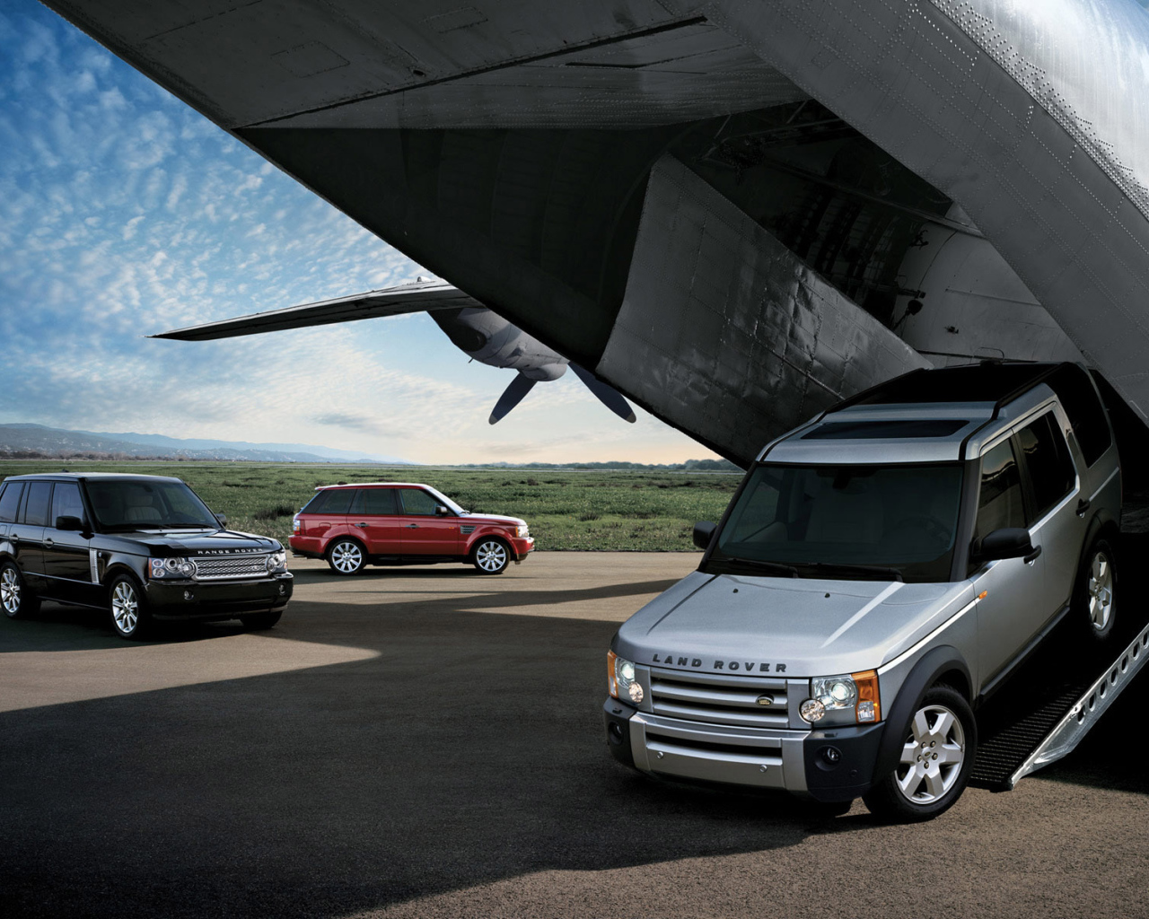 Новенькие внедорожники