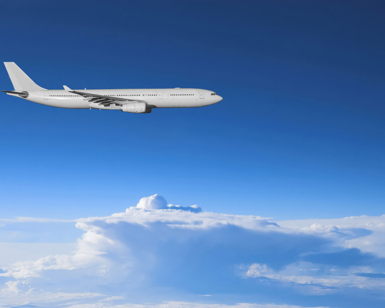 Высоко над облаками