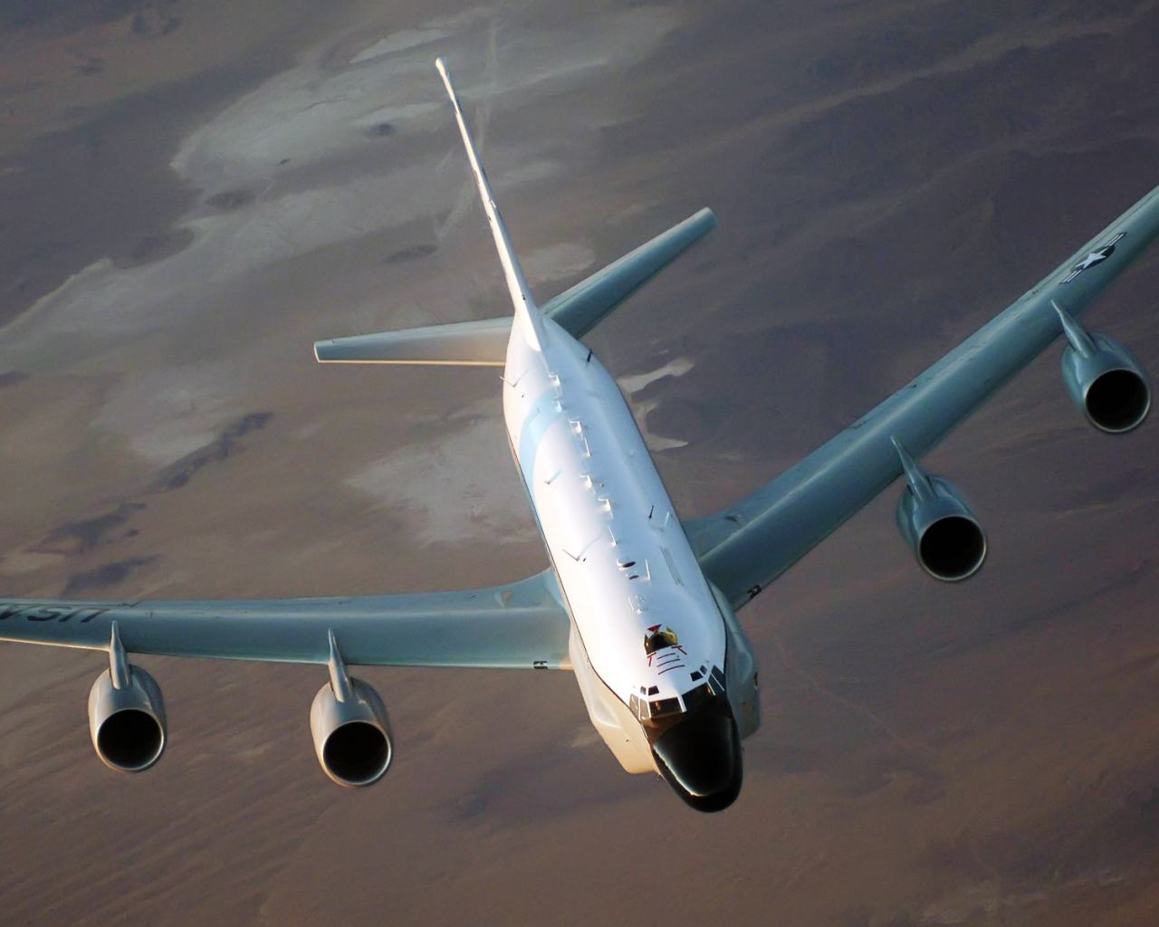 Военная авиация / самолет грузовик