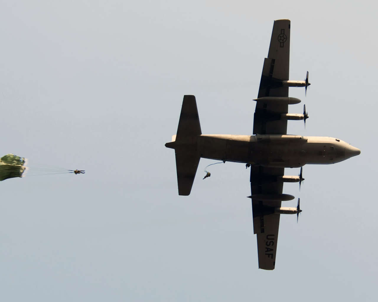 Военная авиация / выброс десанта