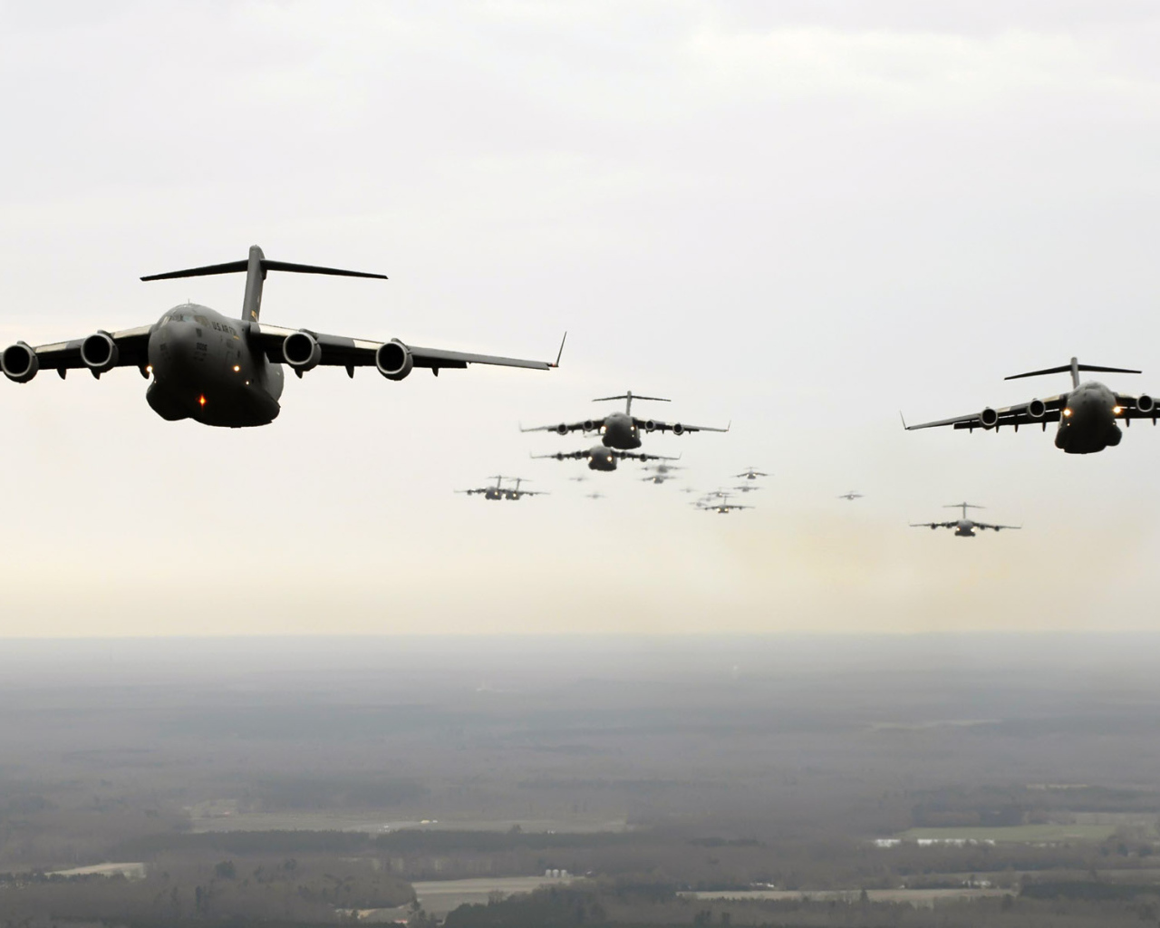 Военная авиация / стая самолетов