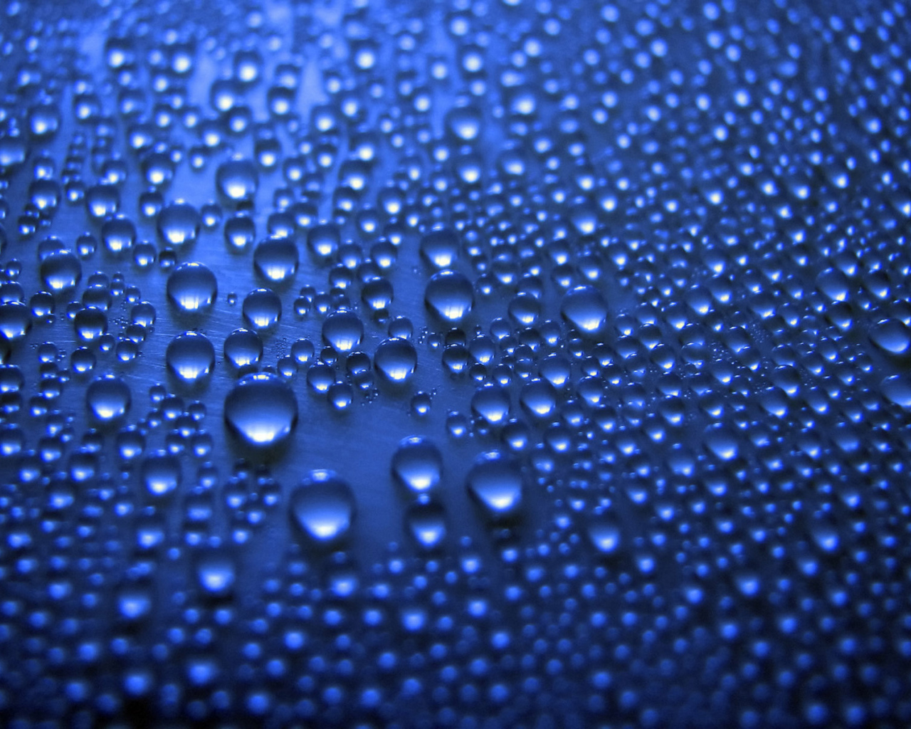 Множество мелких капель