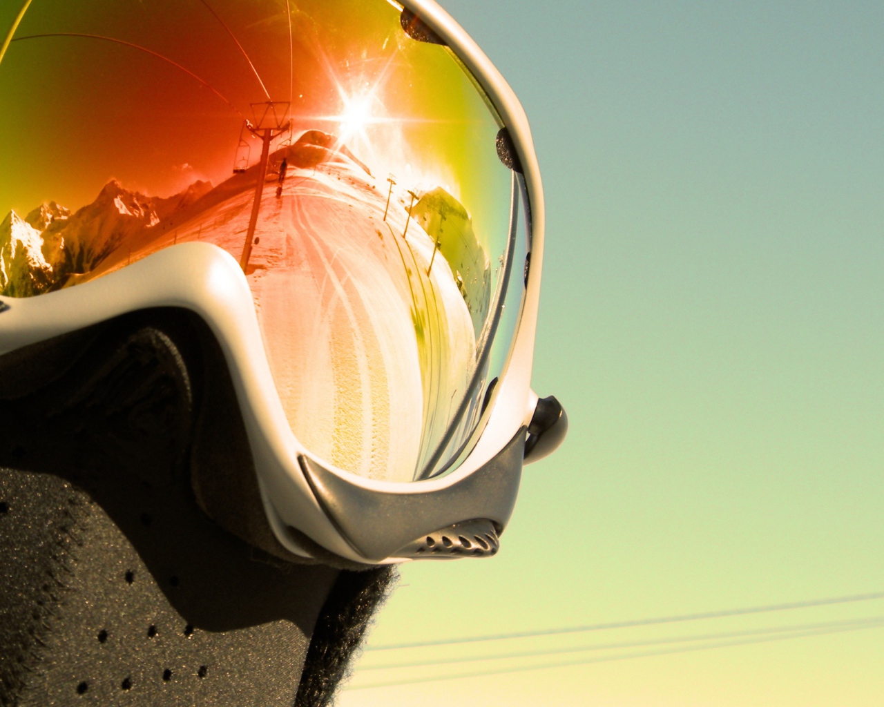 Отражение в маске