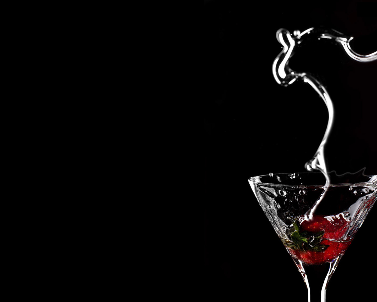 Клубничный коктейль